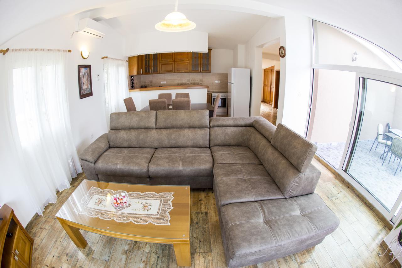 Lux Apartments Fabris Κότορ Εξωτερικό φωτογραφία