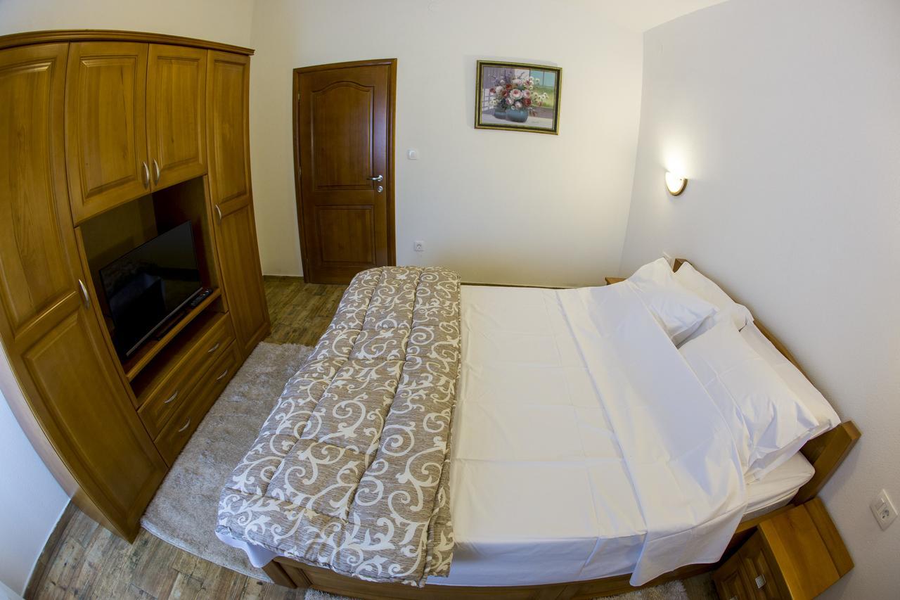 Lux Apartments Fabris Κότορ Εξωτερικό φωτογραφία